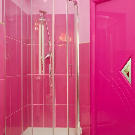 Pink Barbie's House, Domus Lumeras Apartment
