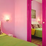 Pink Barbie's House, Domus Lumeras *